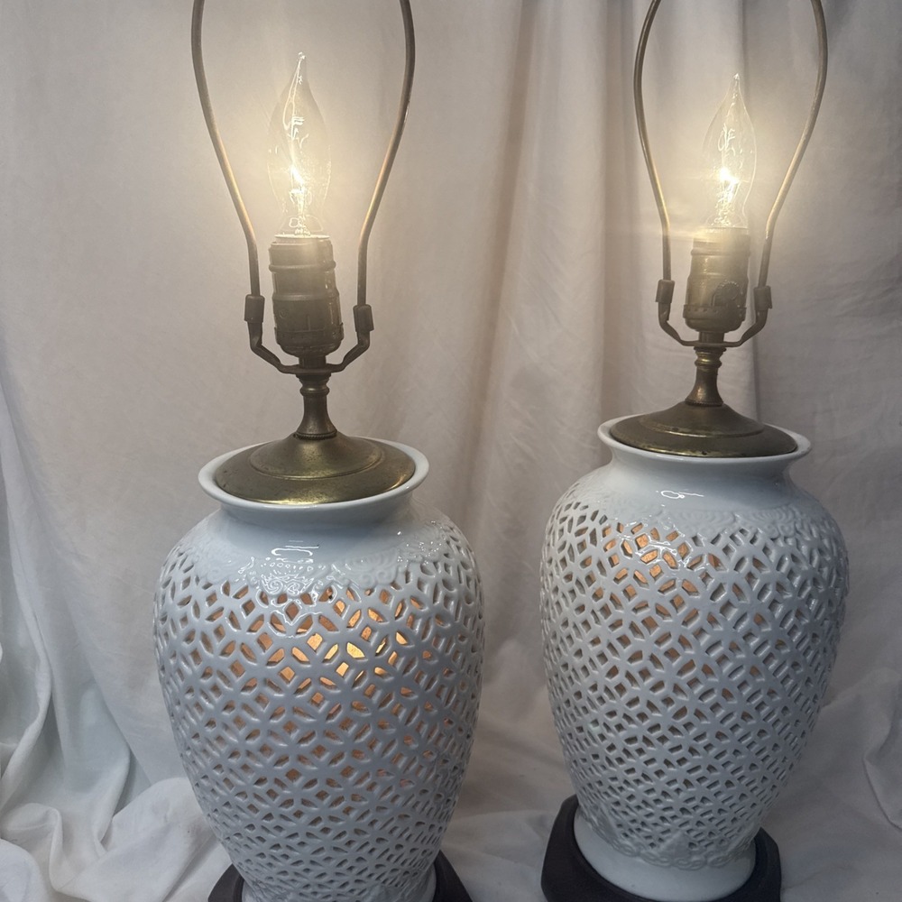 2 VTG Toyo Blanc de Chine Lamp Dual Light MCM Reticulated Ginger Jar Hollywood - Picture 3 of 16